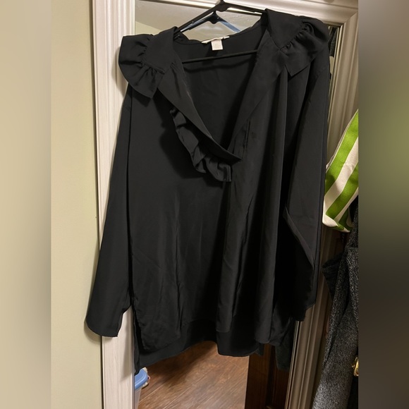 H & M Ruffle Blouse - Picture 2 of 3